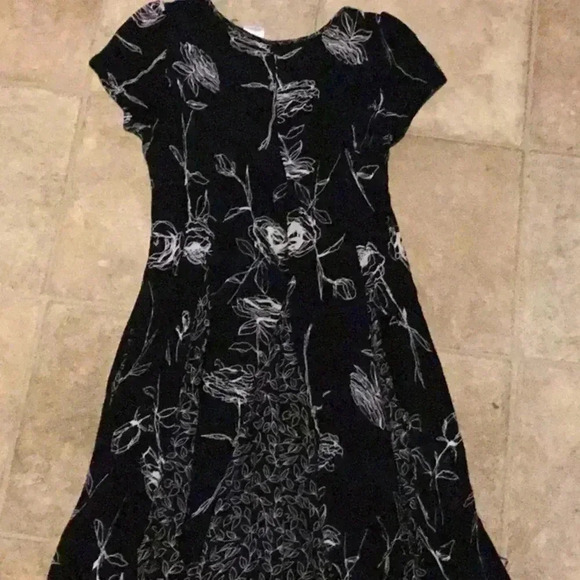 Bila Floral Flare Cinch Rayon Pullover Coverup Dress - Picture 5 of 5